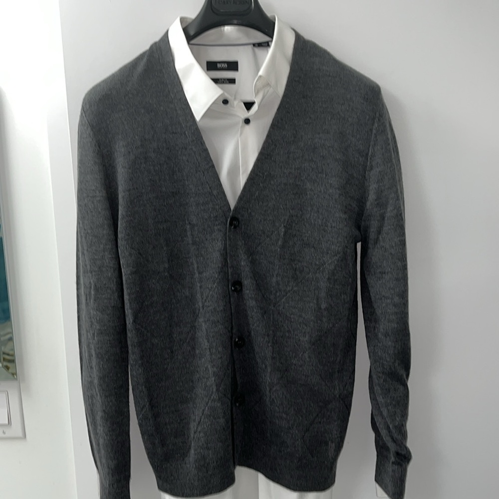 BNWT Mexx Cardigan Sweater Size Medium, 50% Merlino Wool and 50% Acrylic, Grey